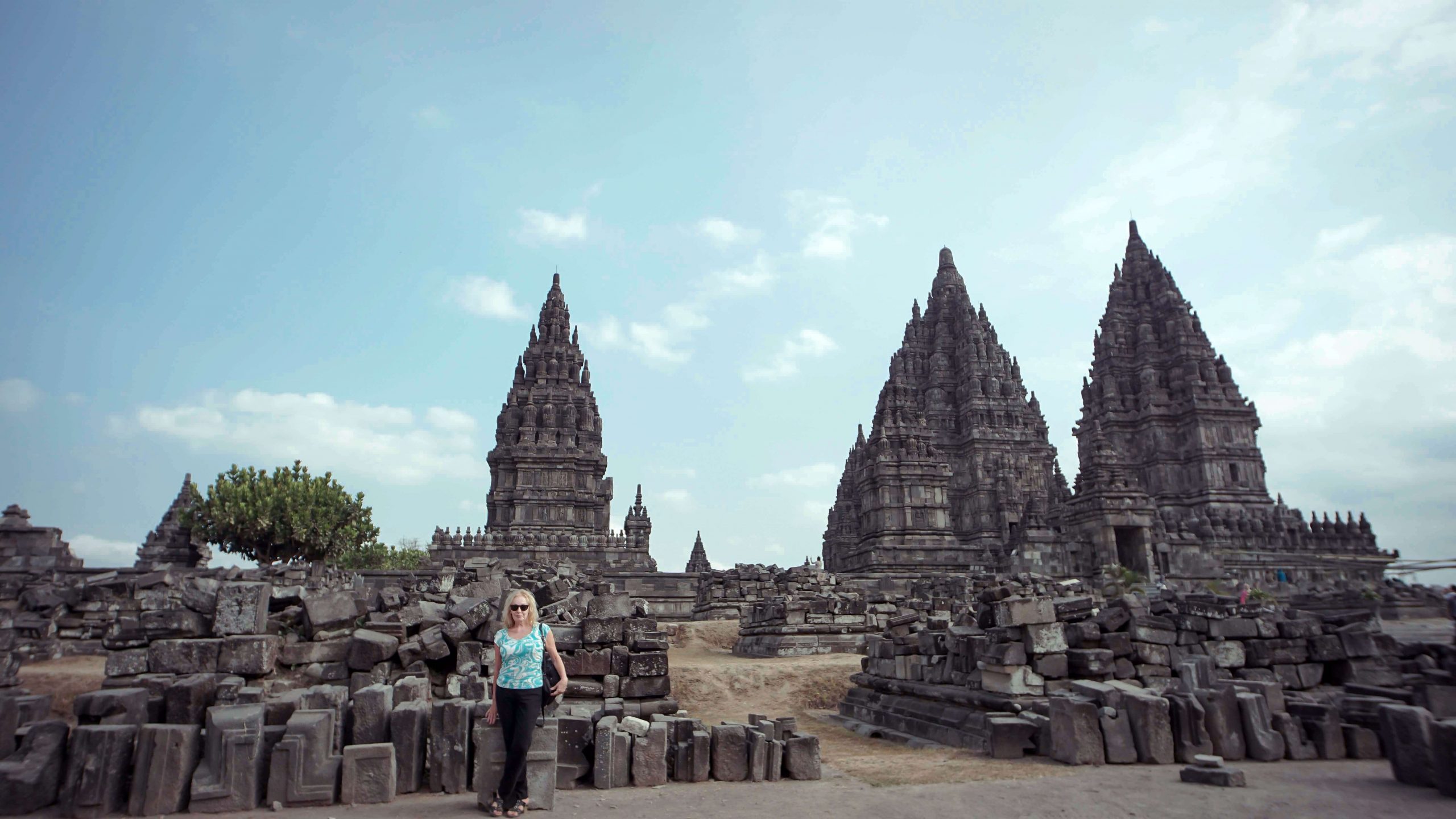 Yogyakarta-temple-tour